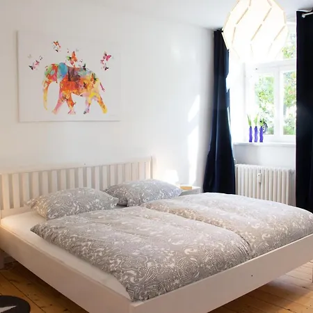 Hufelandstern Bis 7 Personen - Mit E-ladesaeule! * Bad Wildungen